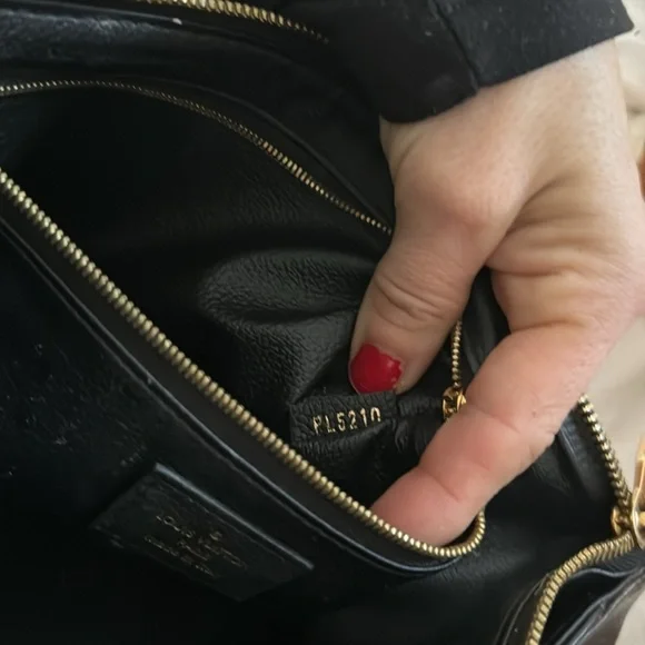 Louis Vuitton Monogram Pallas Beauty Case Black - Picture 3 of 7